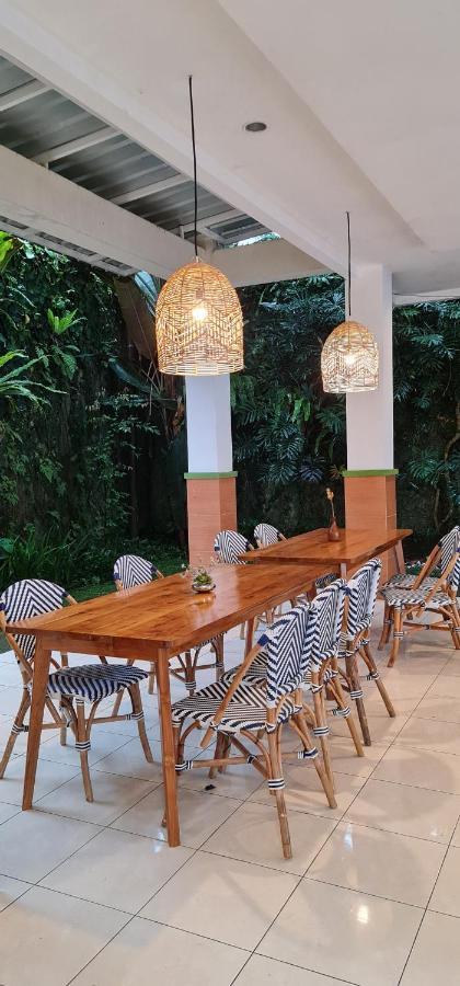 Villa Aurora Cisarua Buitenkant foto