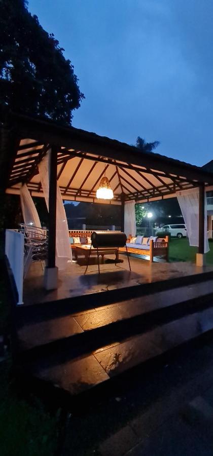 Villa Aurora Cisarua Buitenkant foto