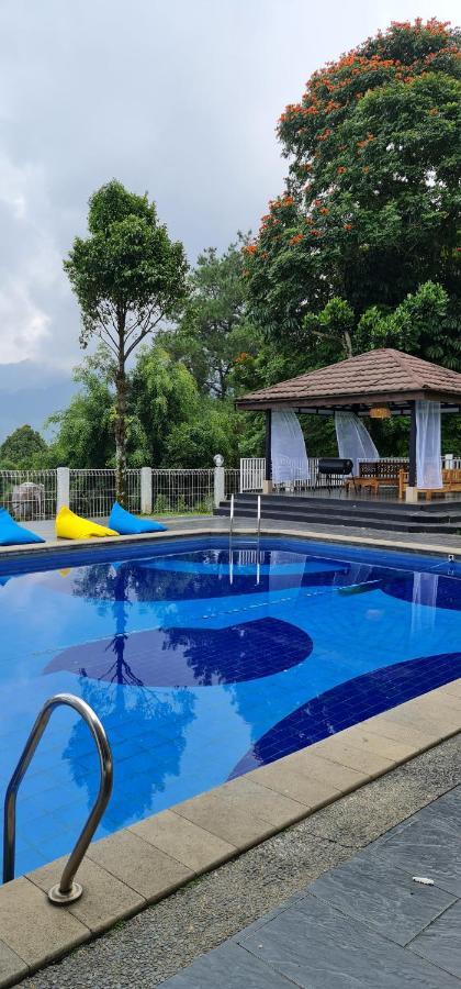 Villa Aurora Cisarua Buitenkant foto