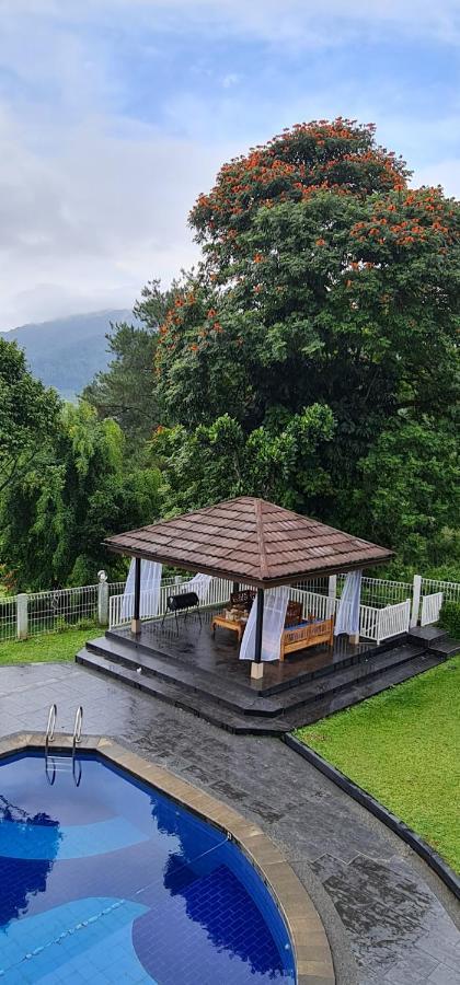 Villa Aurora Cisarua Buitenkant foto