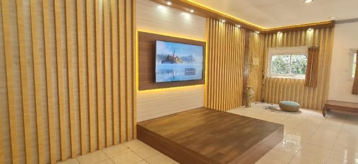 Villa Aurora Cisarua Buitenkant foto